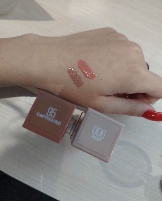 Maybelline New York SuperStay Vinyl Ink 95
Cтійка рідка помада для губ