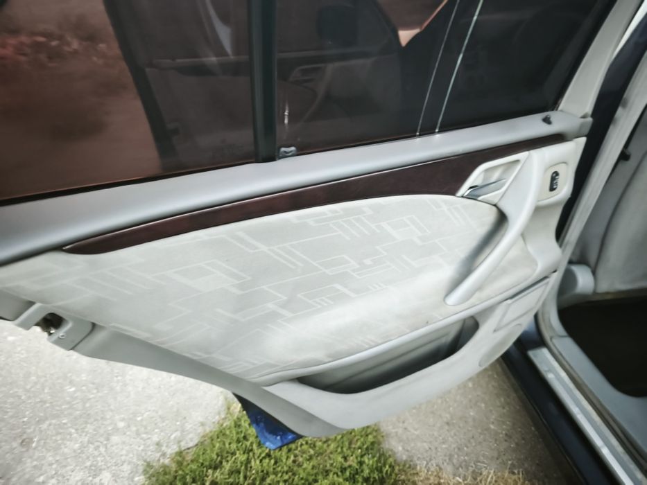 Продам Мерседес 2.2 дизель коробка автомат