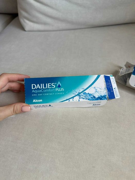 Контактні лінзи одноденні Dailies Aquacomfort plus -1 і -0,5
