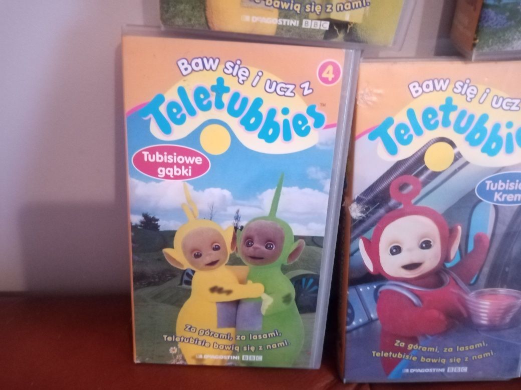 Teletubisie kasety VHS.