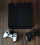 PlayStation 4 2TB + 2 Pady i FIFA 18 PS4 Kierownica