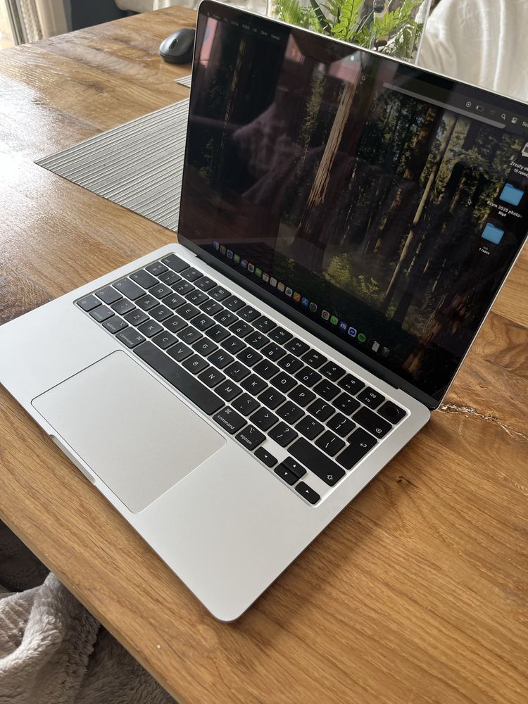 Apple MacBook Air 2024 13,6" M3 16GB RAM 512GB Srebrny
