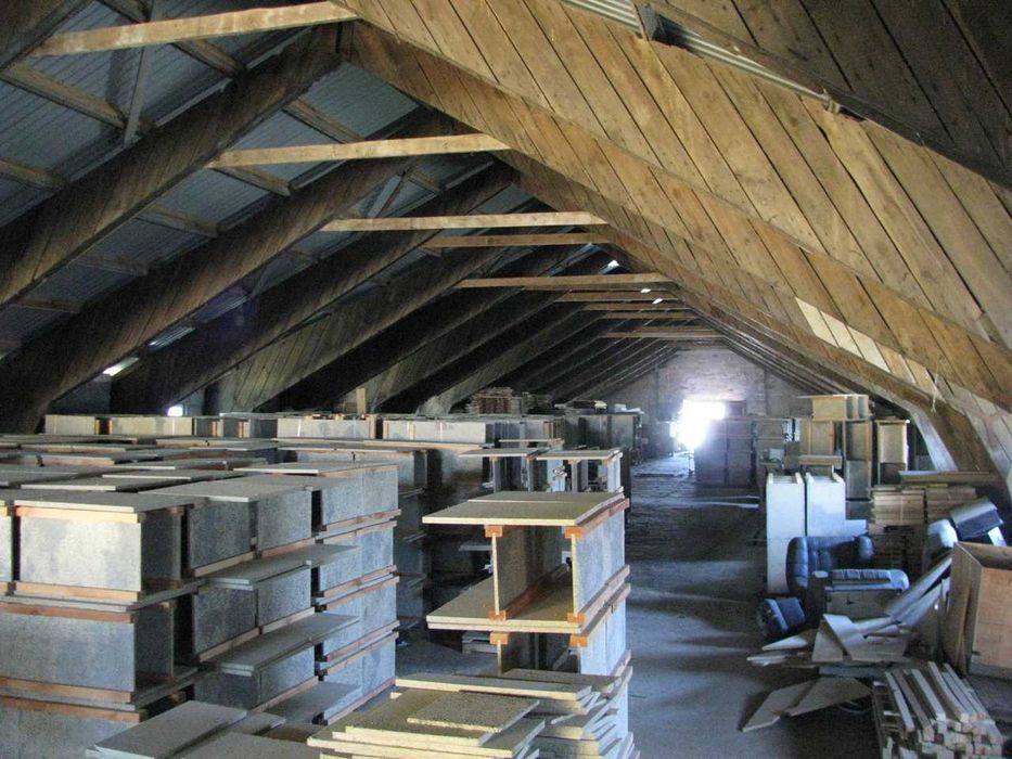 HALE O POW.2000m2+200m2 na DZIAŁCE 9000m2 k/PUŁTUSKA