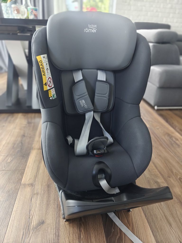 Britax Romer Dualfix M i-Size