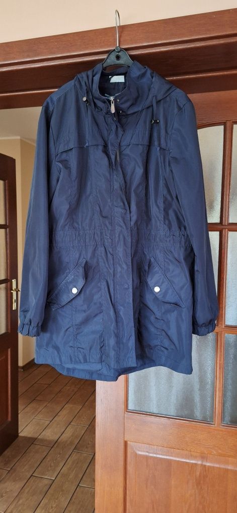 Damska kurtka wiatrówka parka