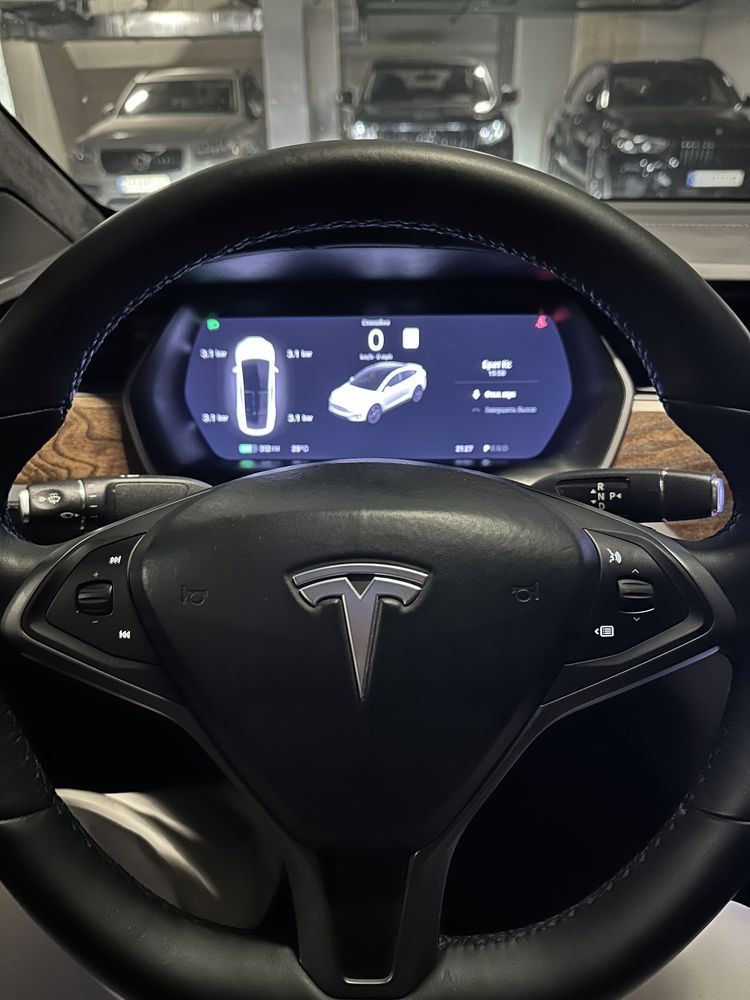 В ідеальному стані Tesla Model X Long Range Plus чистий 2020 рік Raven