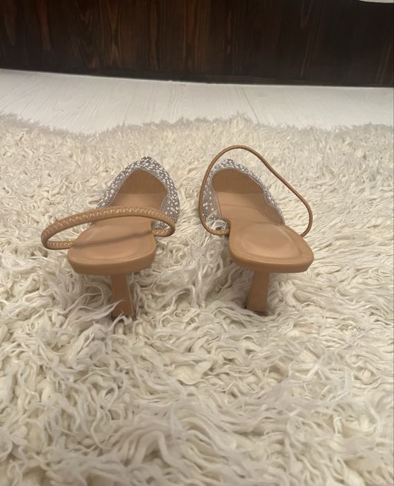 Босоніжки жіночі 39