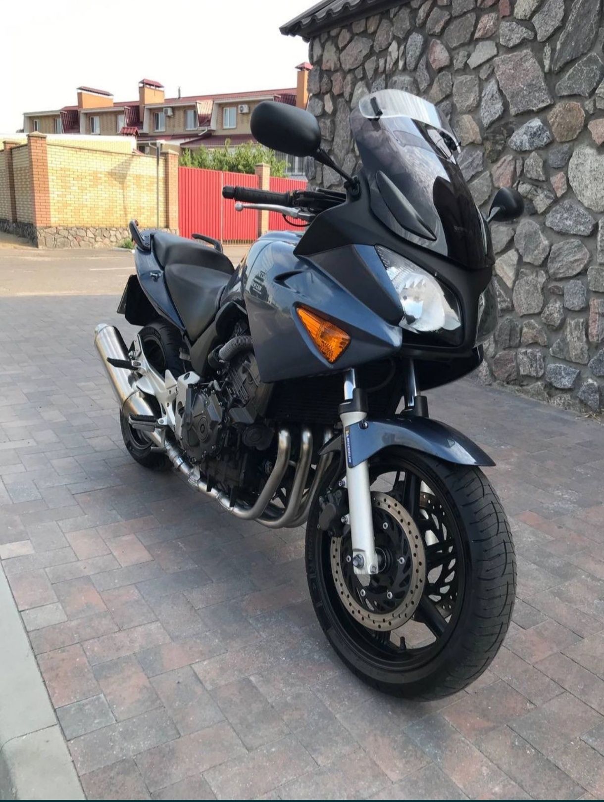 Продам Honda CBF 600S