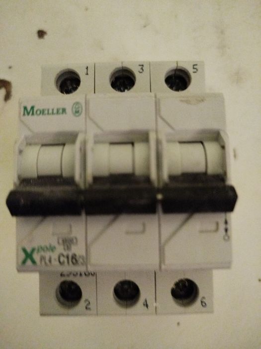 Автоматичний вимикач Moeller 3P PL4-C16/3; PL4-C40/3; PL4-C50/3