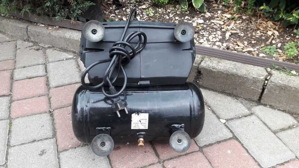 6 litrowy Przenośny Kompresor / Sprężarka bezolejowy Black&decker