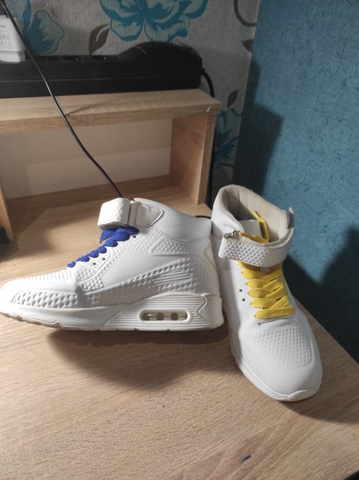 Кросівки - ботинки для дівчинки