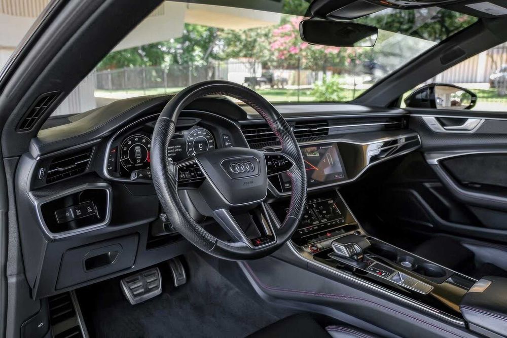 Audi RS7 quattro      2021