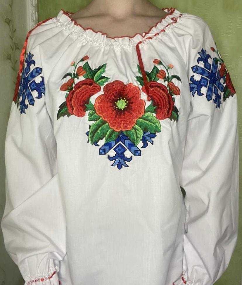 Вишиванка жіноча