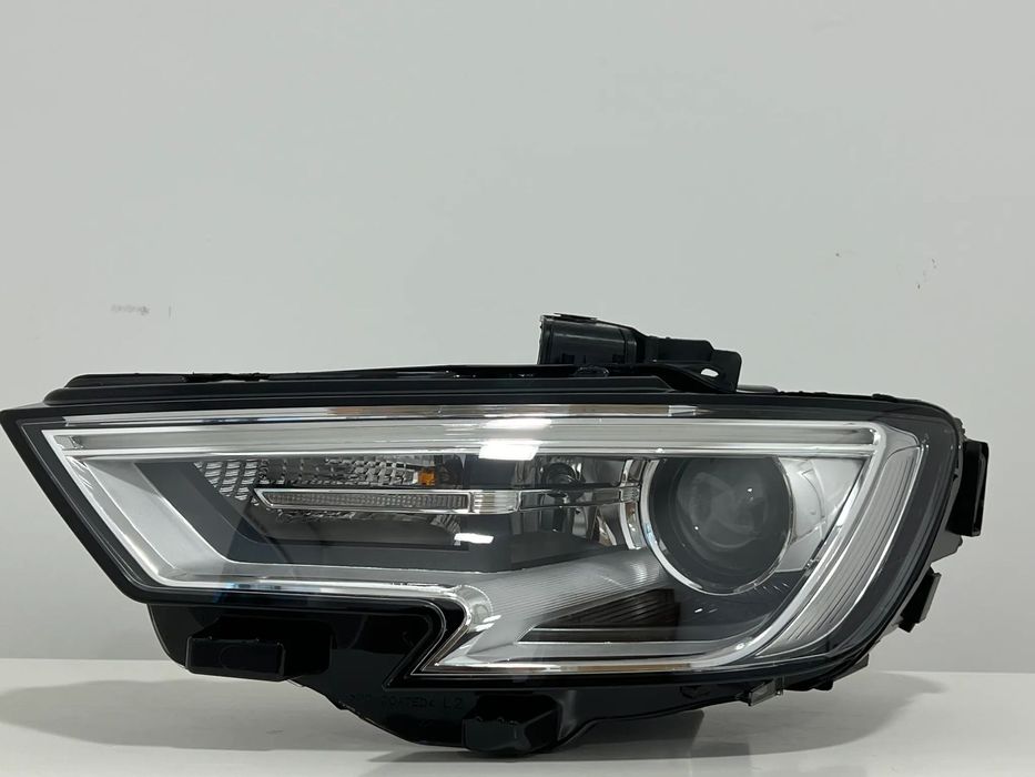 Farol Otica Original Audi A3 8V Xenon lado Esquerdo