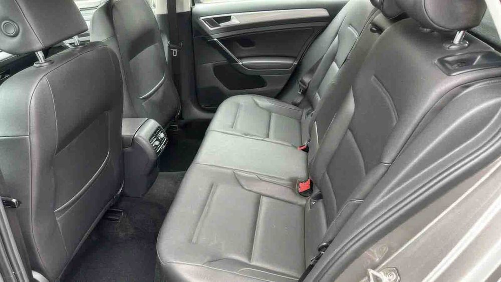 Volkswagen e-Golf SEL Premium      2015