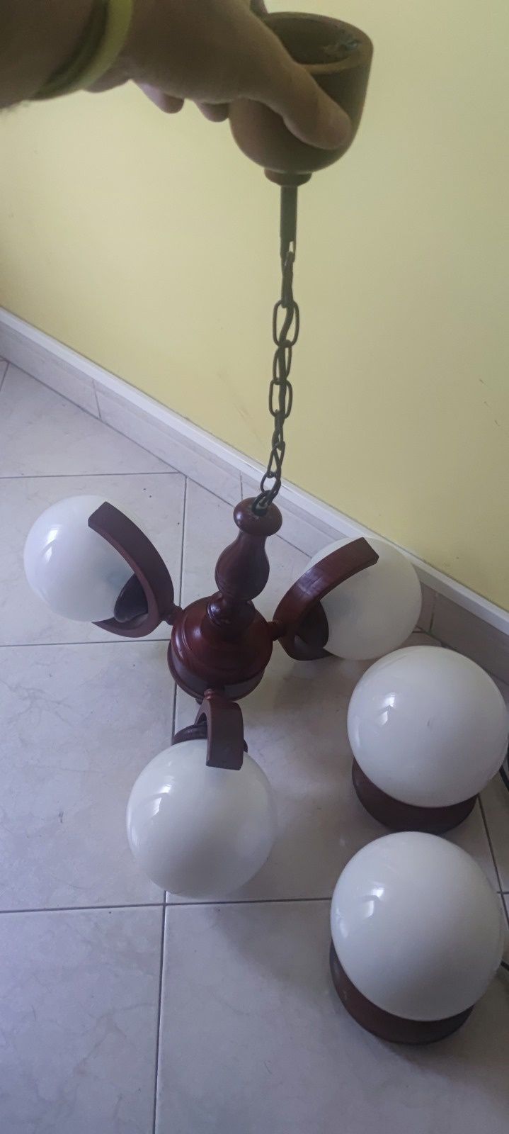 Candeeiros em madeira de 3 bolas