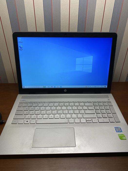 HP Pavilion i7 | 8GB RAM | 1TB | Full HD | Bang & Olufsen