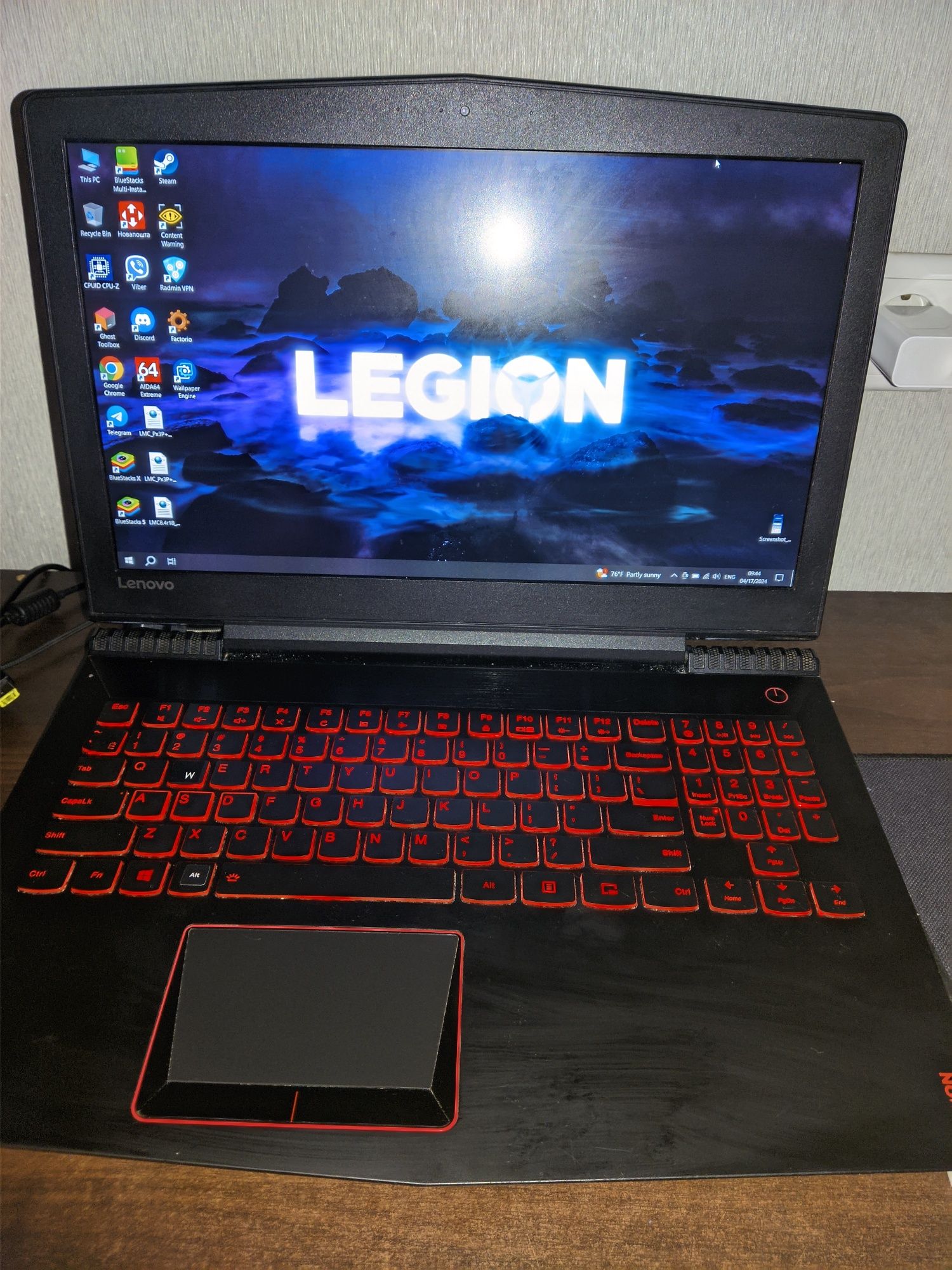Ноутбук Lenovo y520 i5 7300hq rx 560 4gb