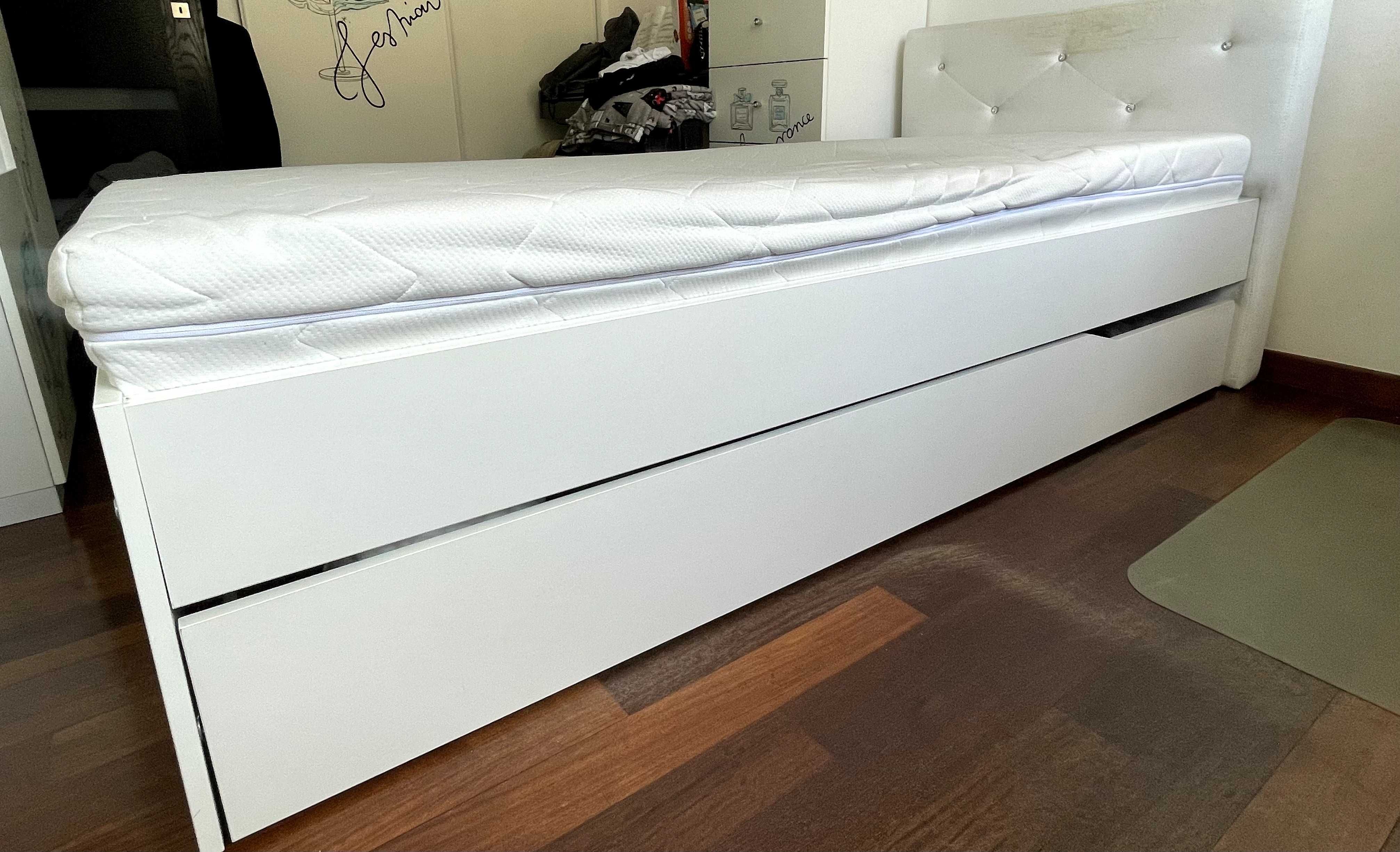 Łóżko tapicerowane 90x200 + materac +szuflada Meblik