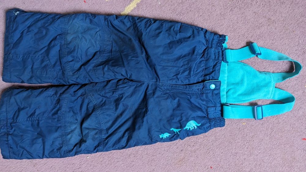 Зимовий комбінезон, зимова куртка на 3-5 років