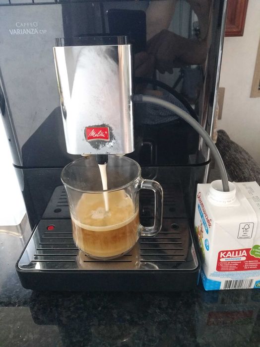 Кавомашина Melitta Caffeo Varianza CSP з малим «пробігом»