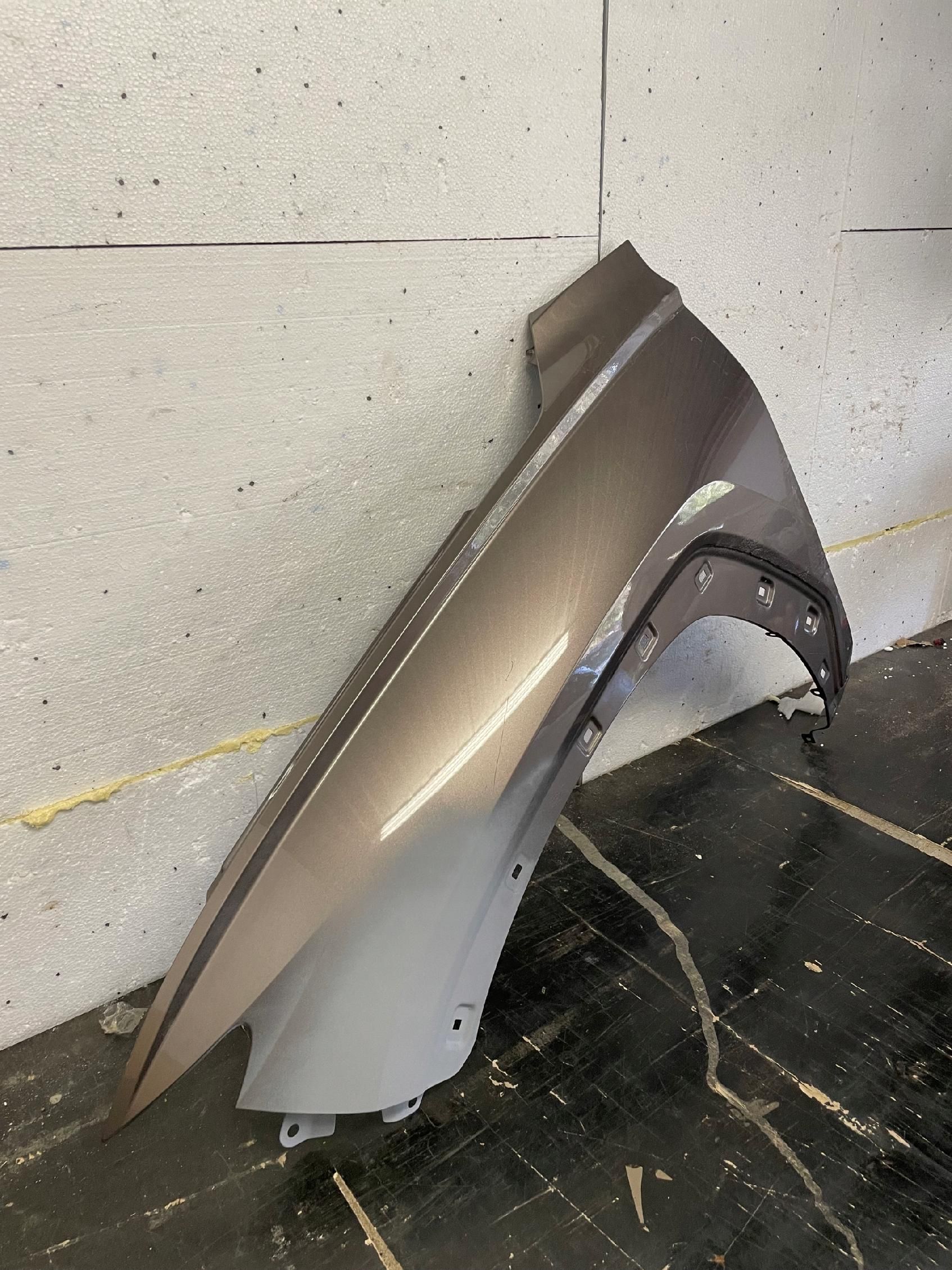 Błotnik przedni lewy HYUNDAI TUCSON IV 4 20-