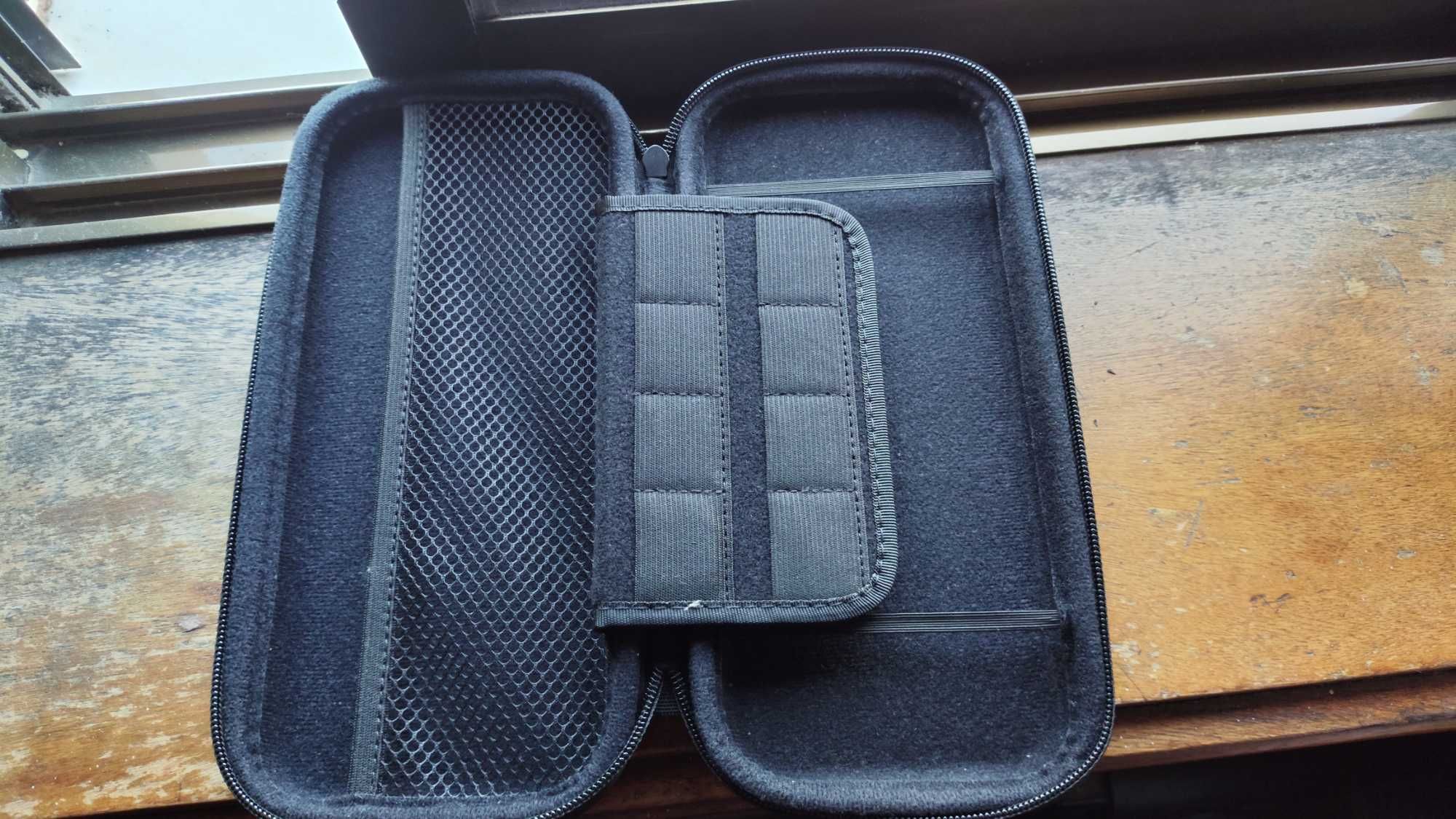 Nintendo Switch (Versão v2) + Cartão MicroSD 128GB + Bolsa