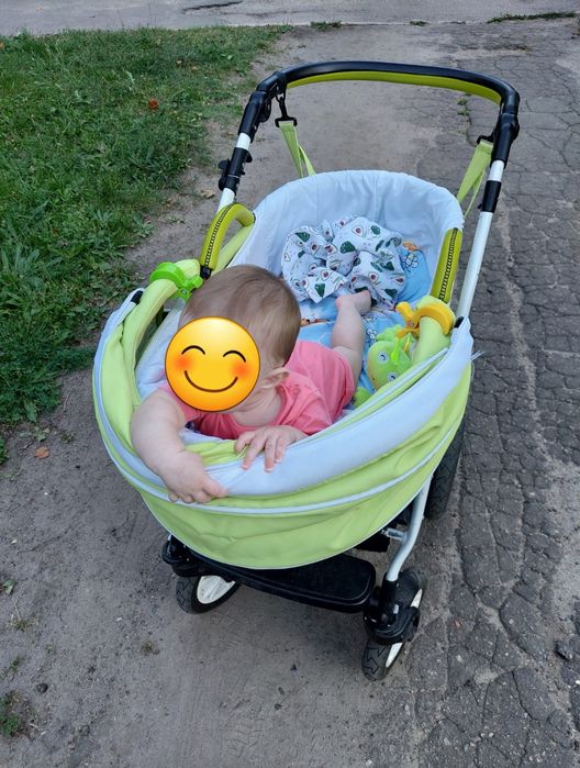 Продам коляску. Підійде як  хлопчика так і дівченки
