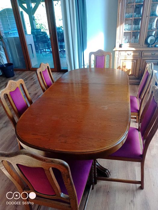 sprzedam stół z krzesłami