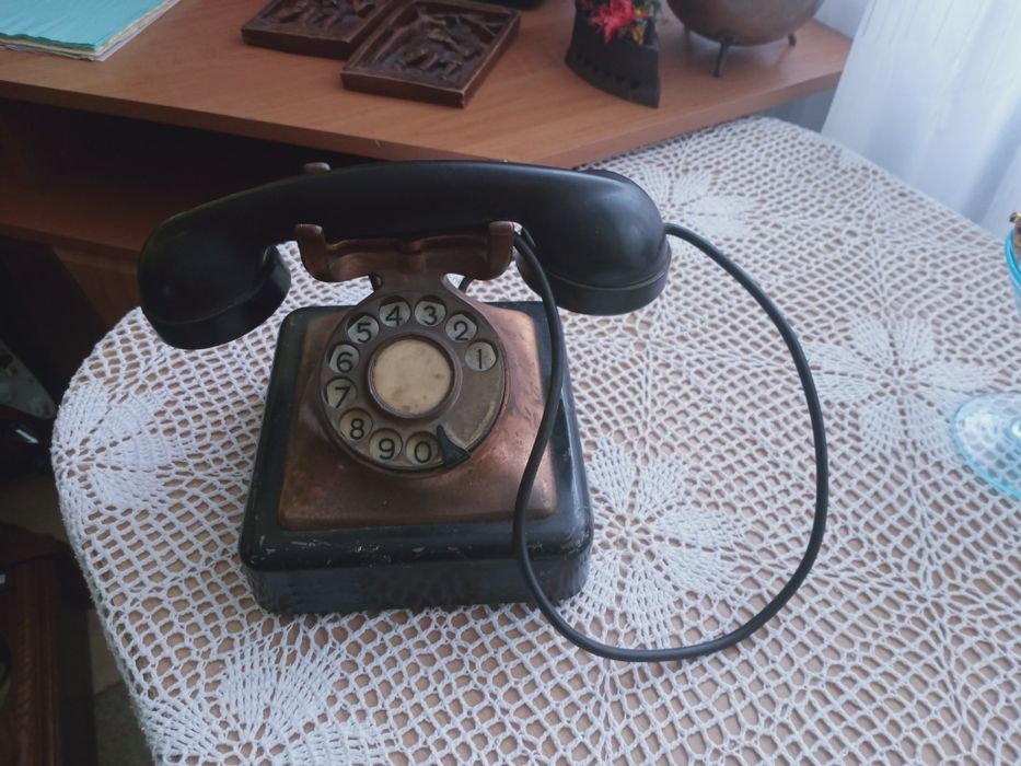 Stary aparat telefoniczny