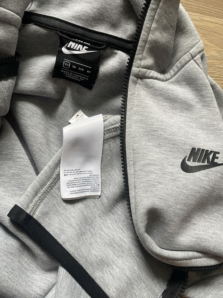 Nike tech fleece