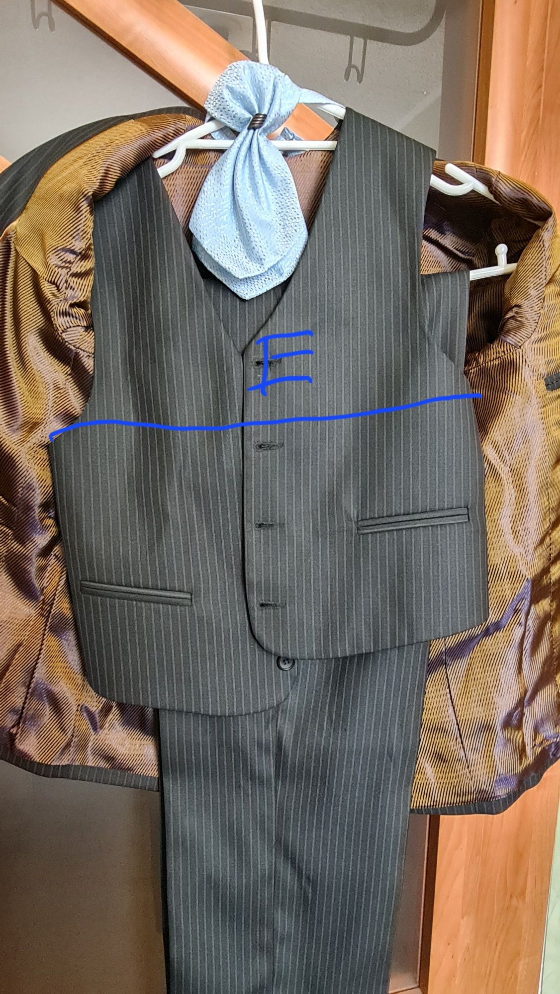 Garnitur komunijny 140 cm wzrostu, stan bardzo dobry, dodatki