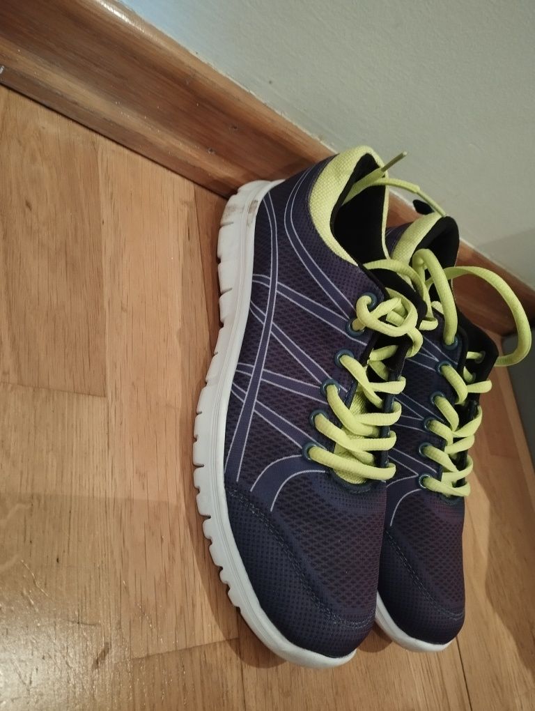 Ténis desportivos Rebel 38