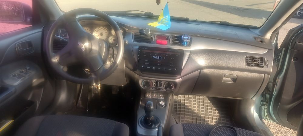 Мітсубісі лансер 9