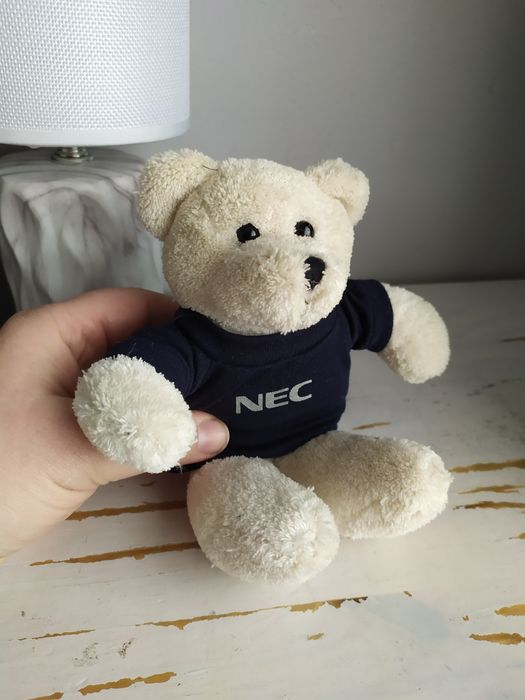 Miś w koszulce NEC maskotka pluszak przytulanka