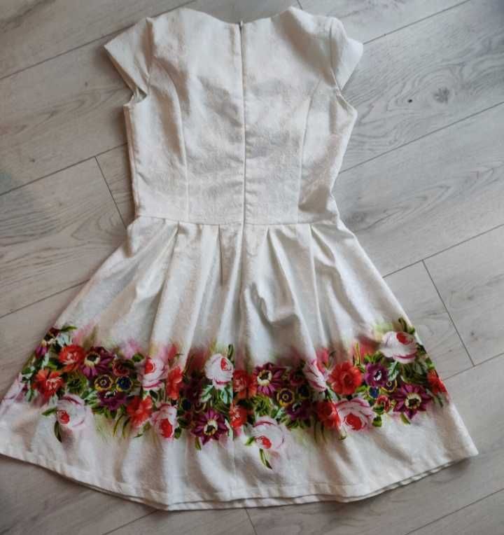 Elegancka Cudna Sukienka W Kwiaty, Rozmiar S, Nowa