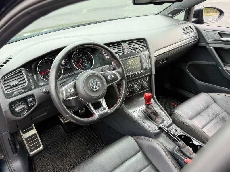 2016 Volkswagen Golf GTI