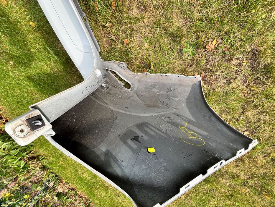 Zderzak tylny Renault Megane 4 grandtour, perła 226043R