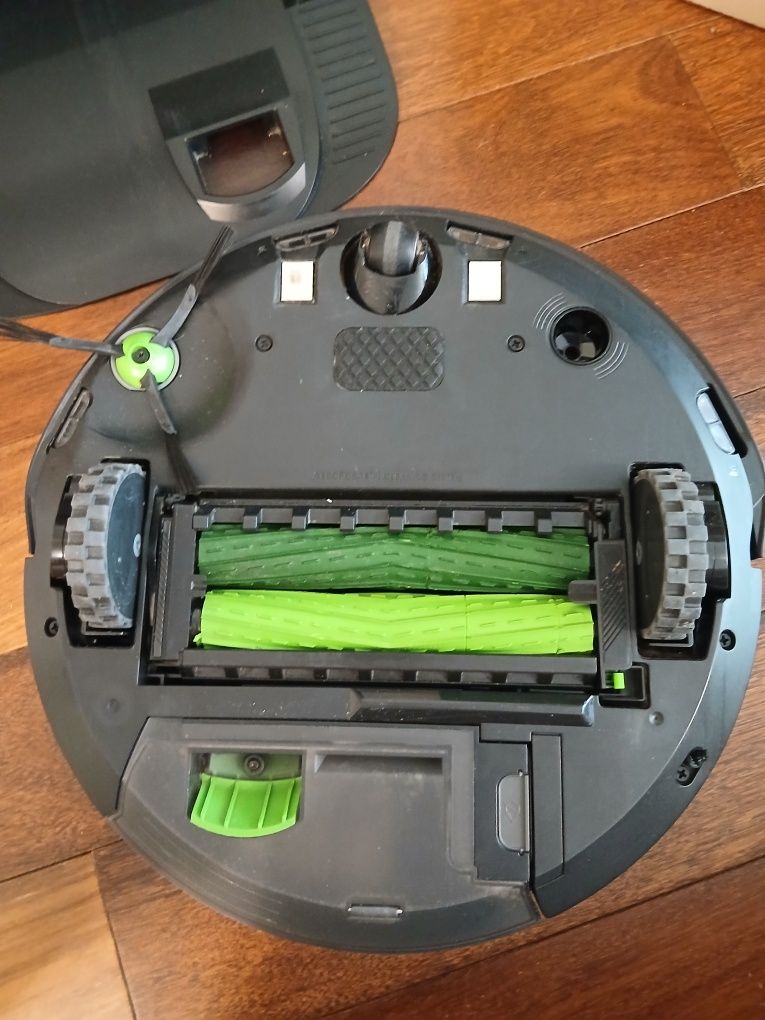 Roomba j9+ com base automática + extras