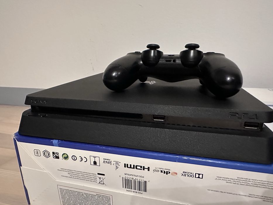 Konsola Sony Playstation 4 Slim