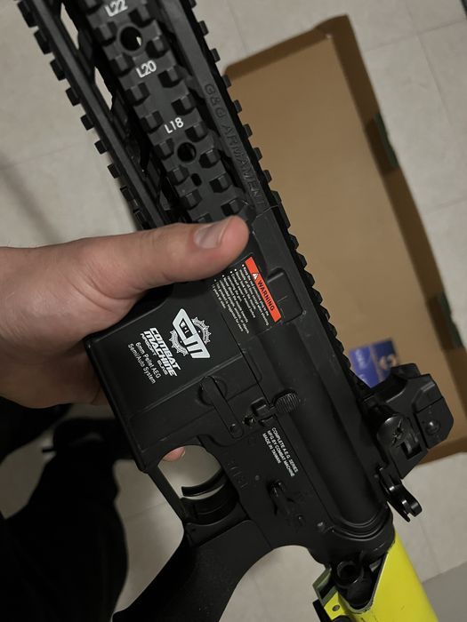 Replica de airsoft g&g armament