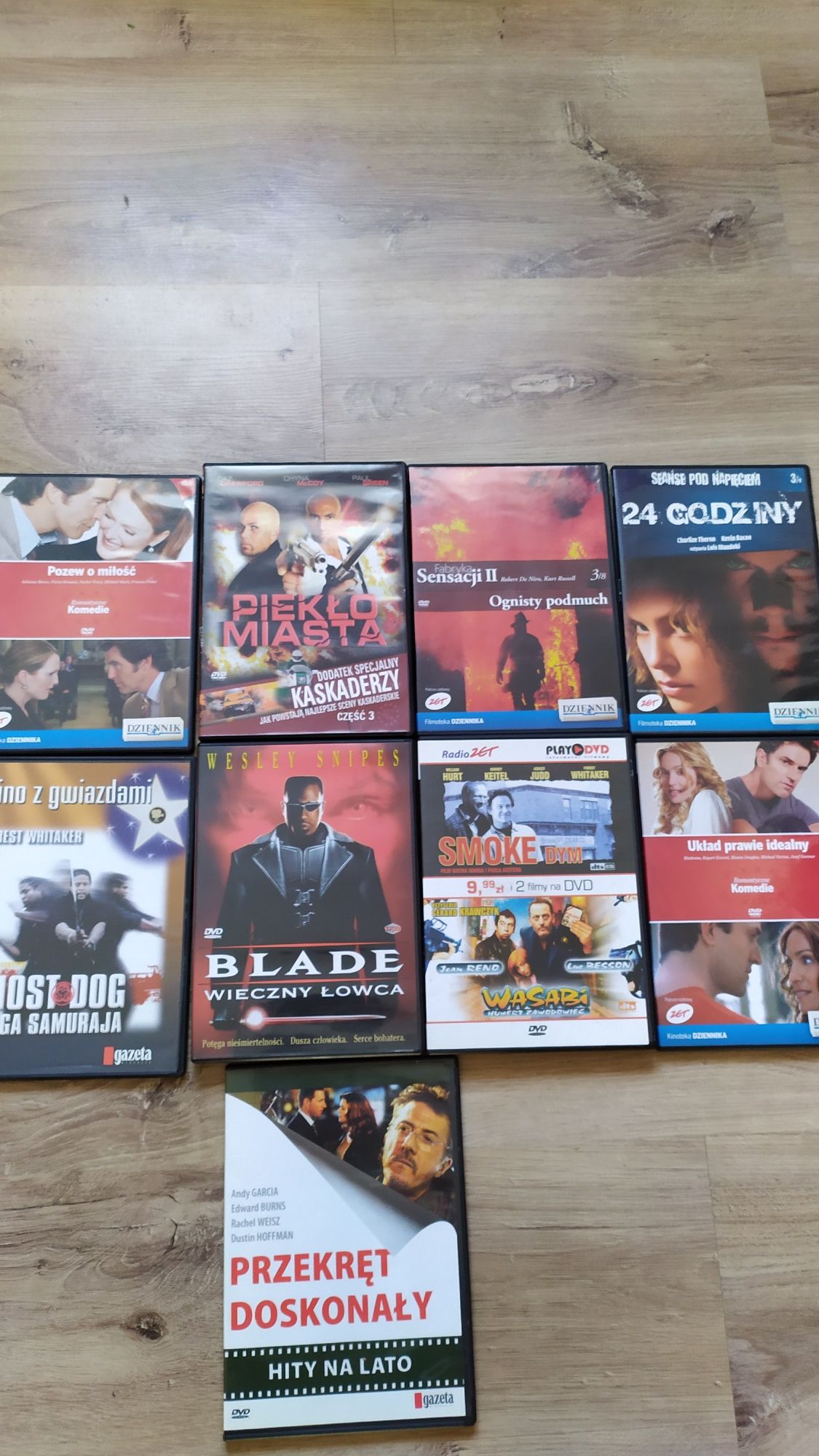 Sprzedam filmy na płytach dvd