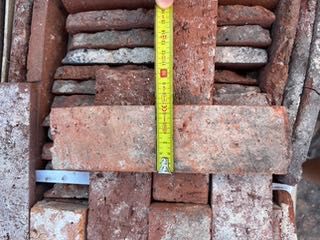 Płytki loft, cięte z lica starej cegły rozbiórkowej, Proste krawędzie.