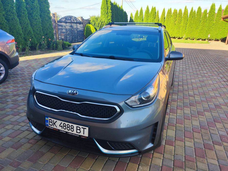 Продам авто Kia Niro 2017 р.в, 1,6 гібрид 149 тис.км., клімат.