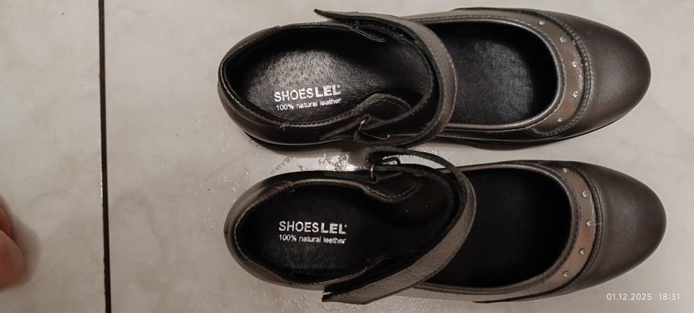 Туфлі для дівчинки