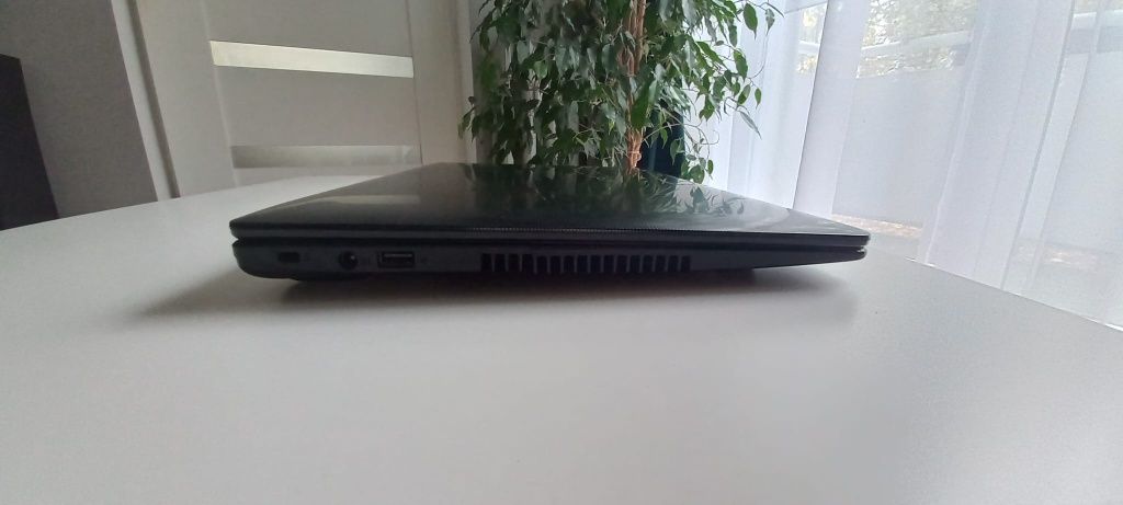 Laptop asus x501a