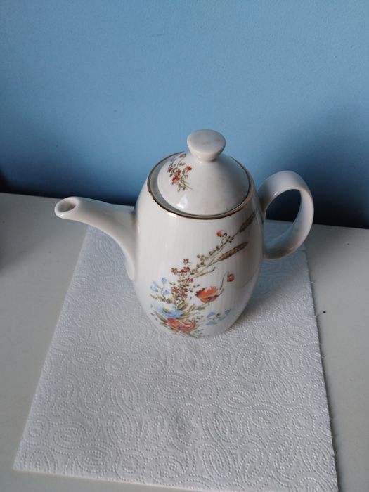 Imbryk porcelanowy