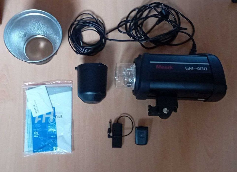 Вспишка Menik GM-400