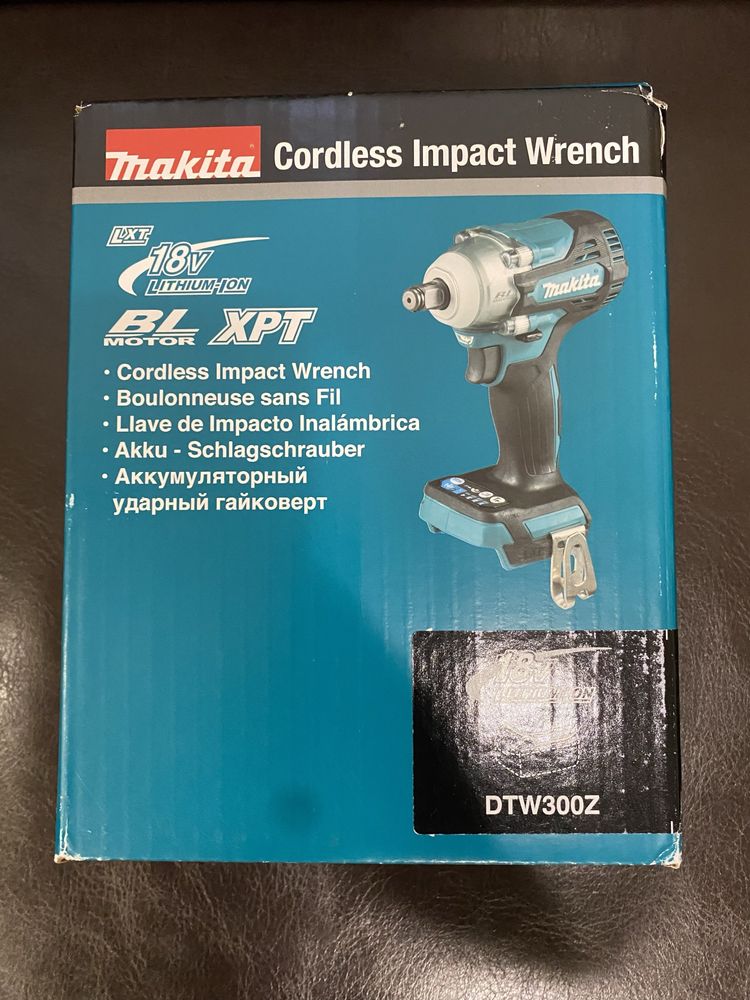 Гайкокрут Makita DTW300Z