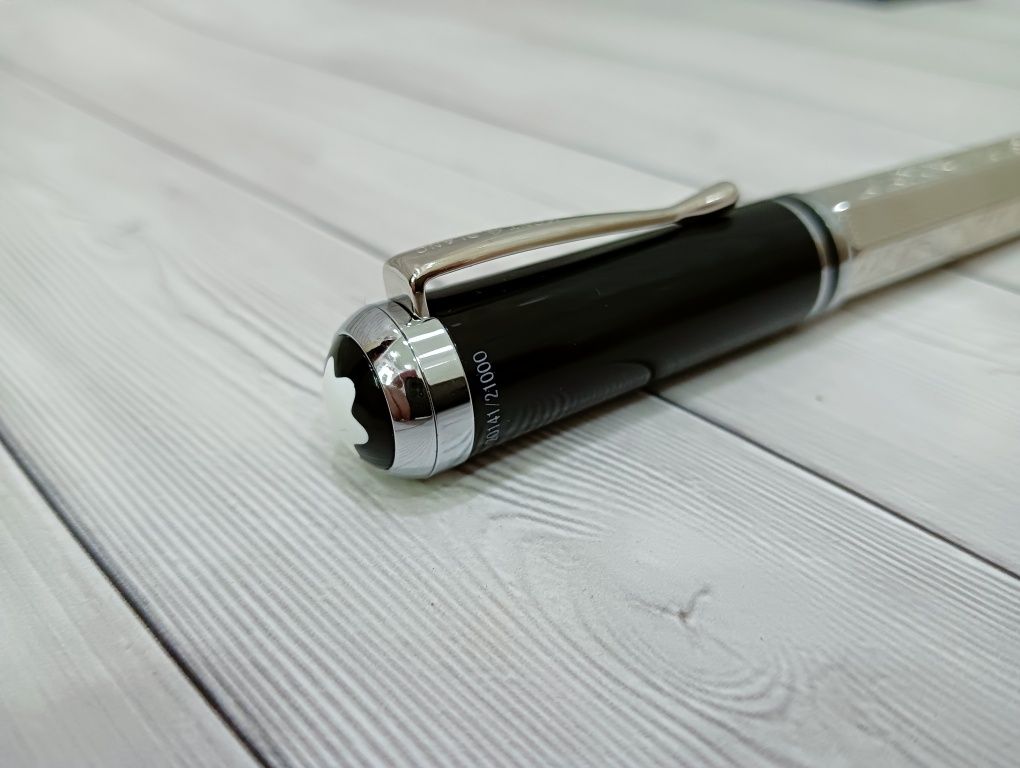 Кулькова металева ручка Montblanc
